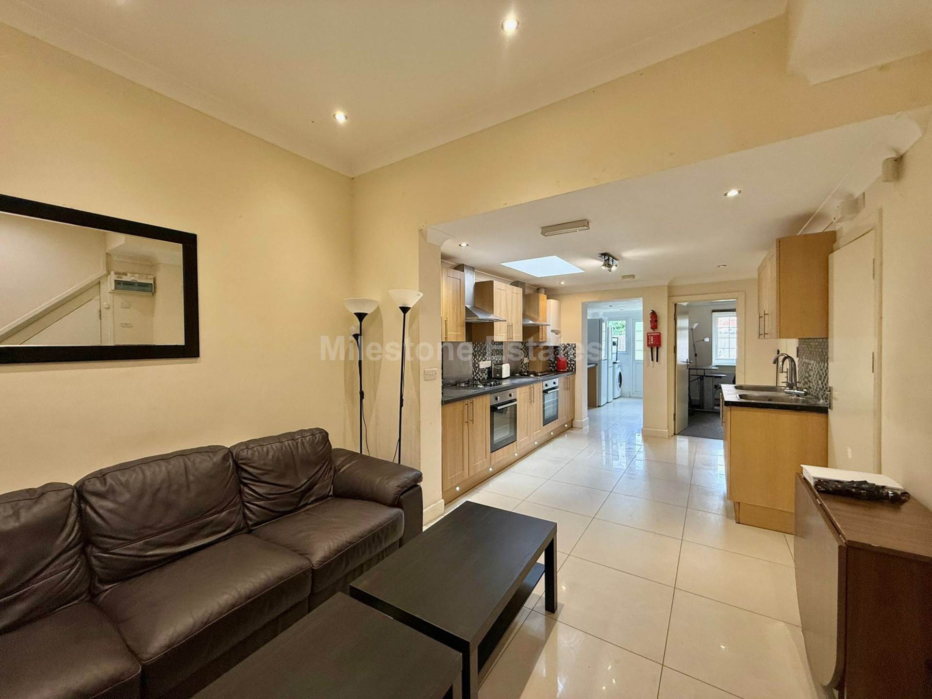 Blenheim Road, Reading, Image 1