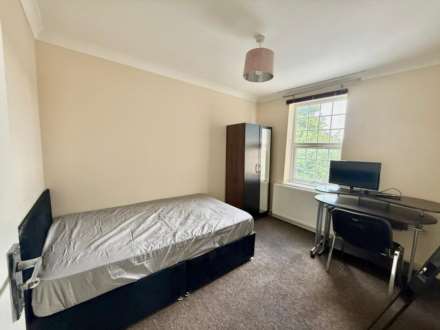 Blenheim Road, Reading, Image 11