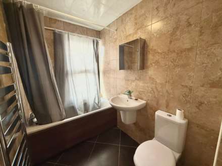Blenheim Road, Reading, Image 17