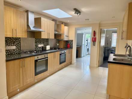Blenheim Road, Reading, Image 2