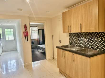 Blenheim Road, Reading, Image 3