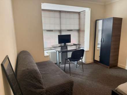 Blenheim Road, Reading, Image 9
