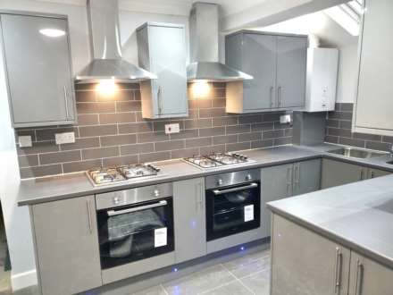 6 Bedroom Terrace, Junction Road, Reading, RG1 5SA