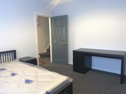 Blenheim Road, Reading, RG1 5NG, Image 13