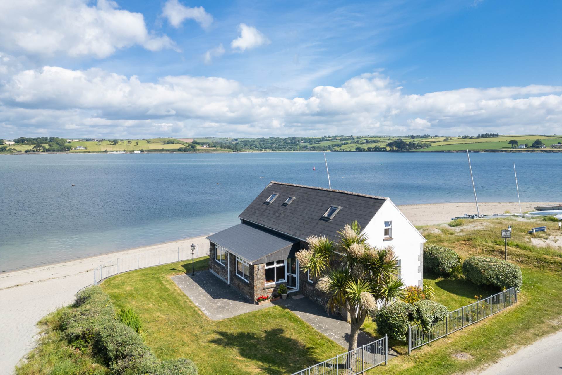 The Boathouse, Woodpoint, Courtmacsherry P72 VA44