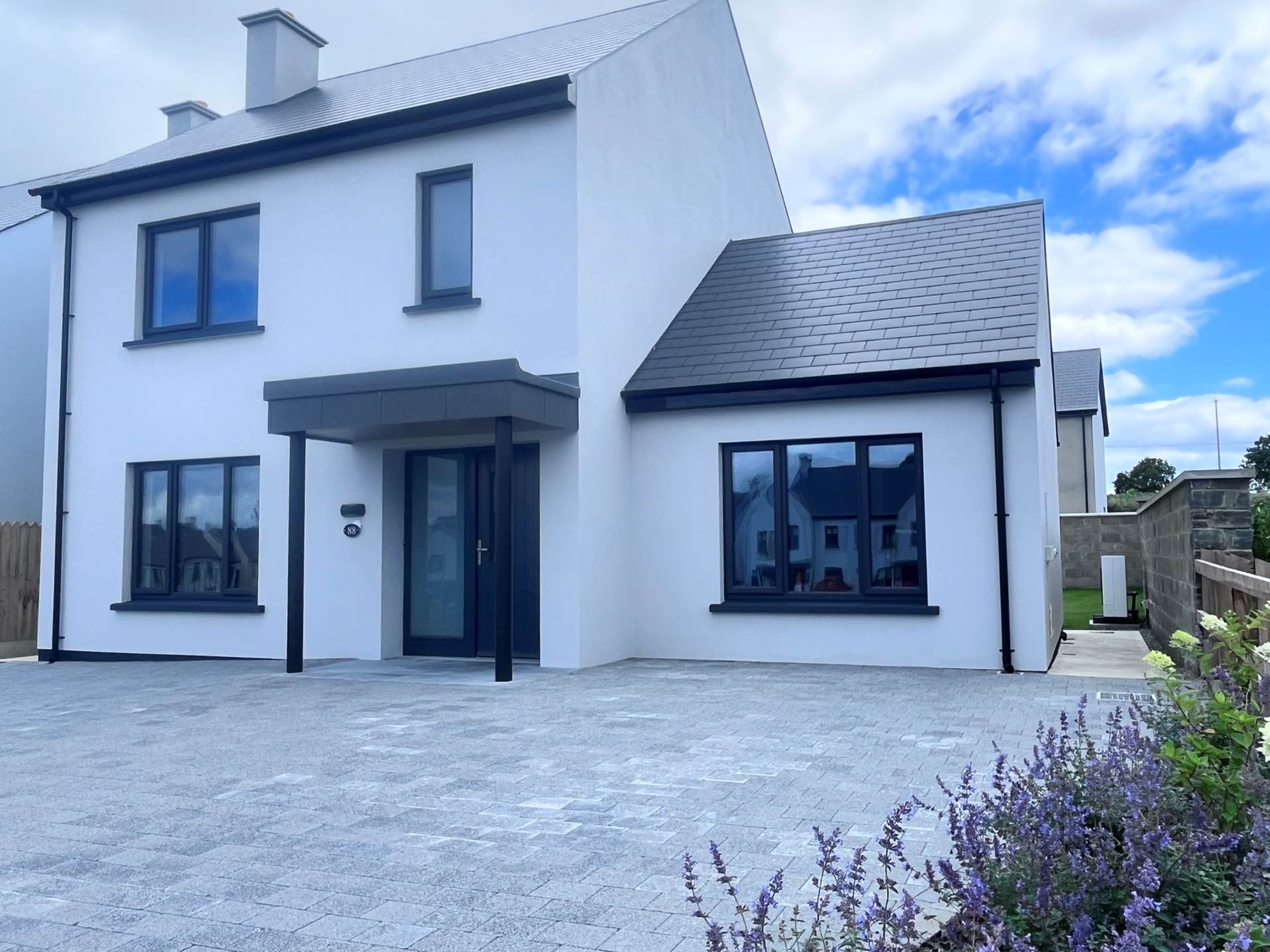 No. 88 An Sruthan Beag, Clogheen, Clonakilty