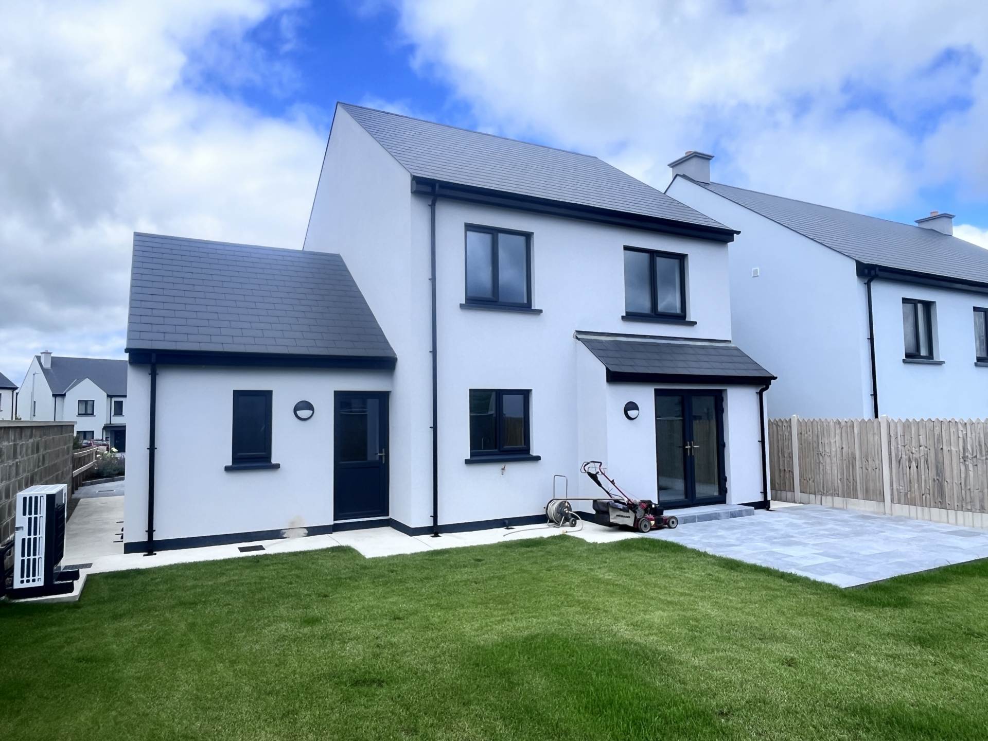 No. 88 An Sruthan Beag, Clogheen, Clonakilty No. 88 An Sruthan Beag, Clogheen, Clonakilty