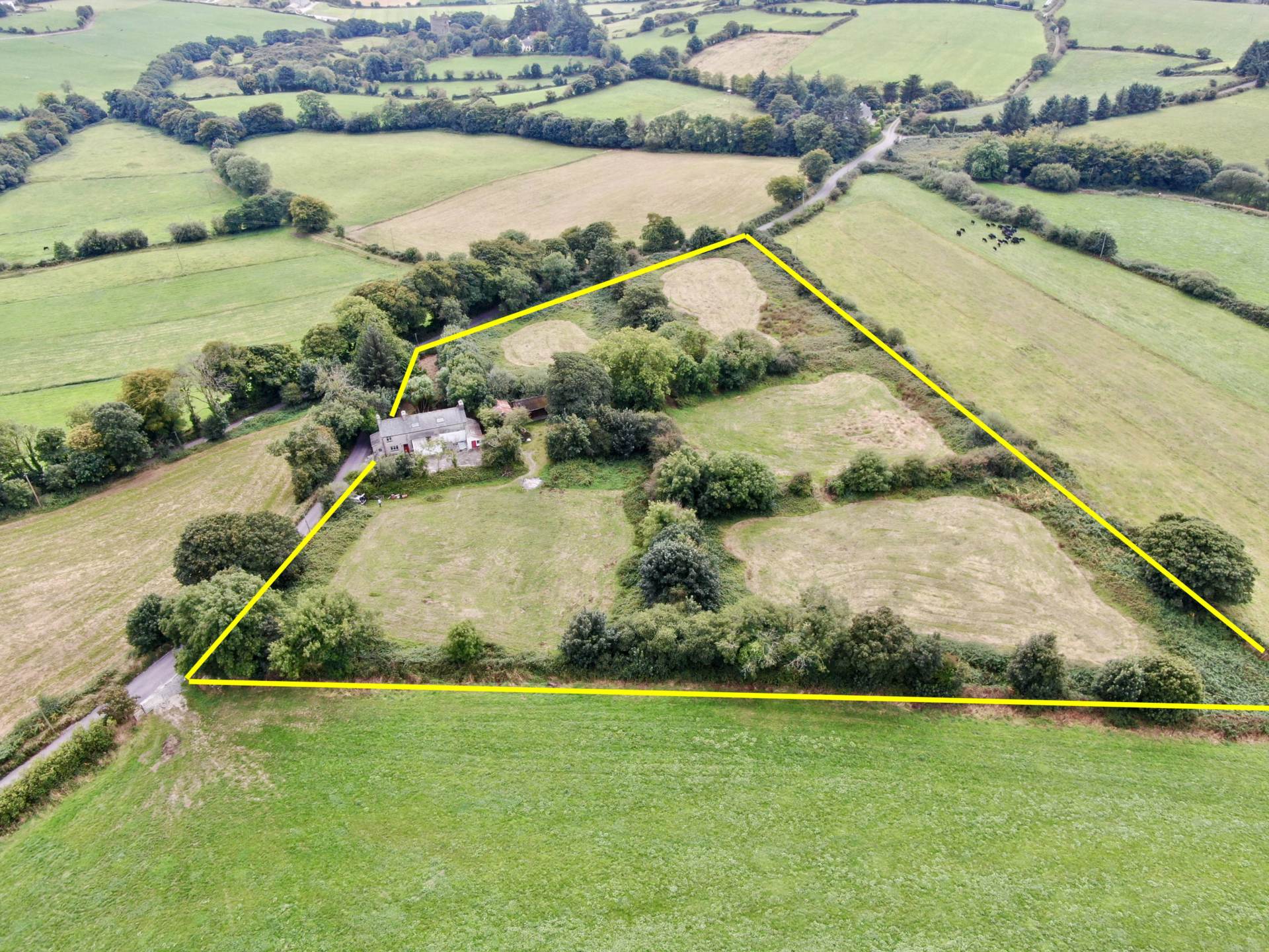Caherkirky House, Rossmore, Clonakilty, Co. Cork P85 RX32 Caherkirky House, Rossmore, Clonakilty, Co. Cork P85 RX32