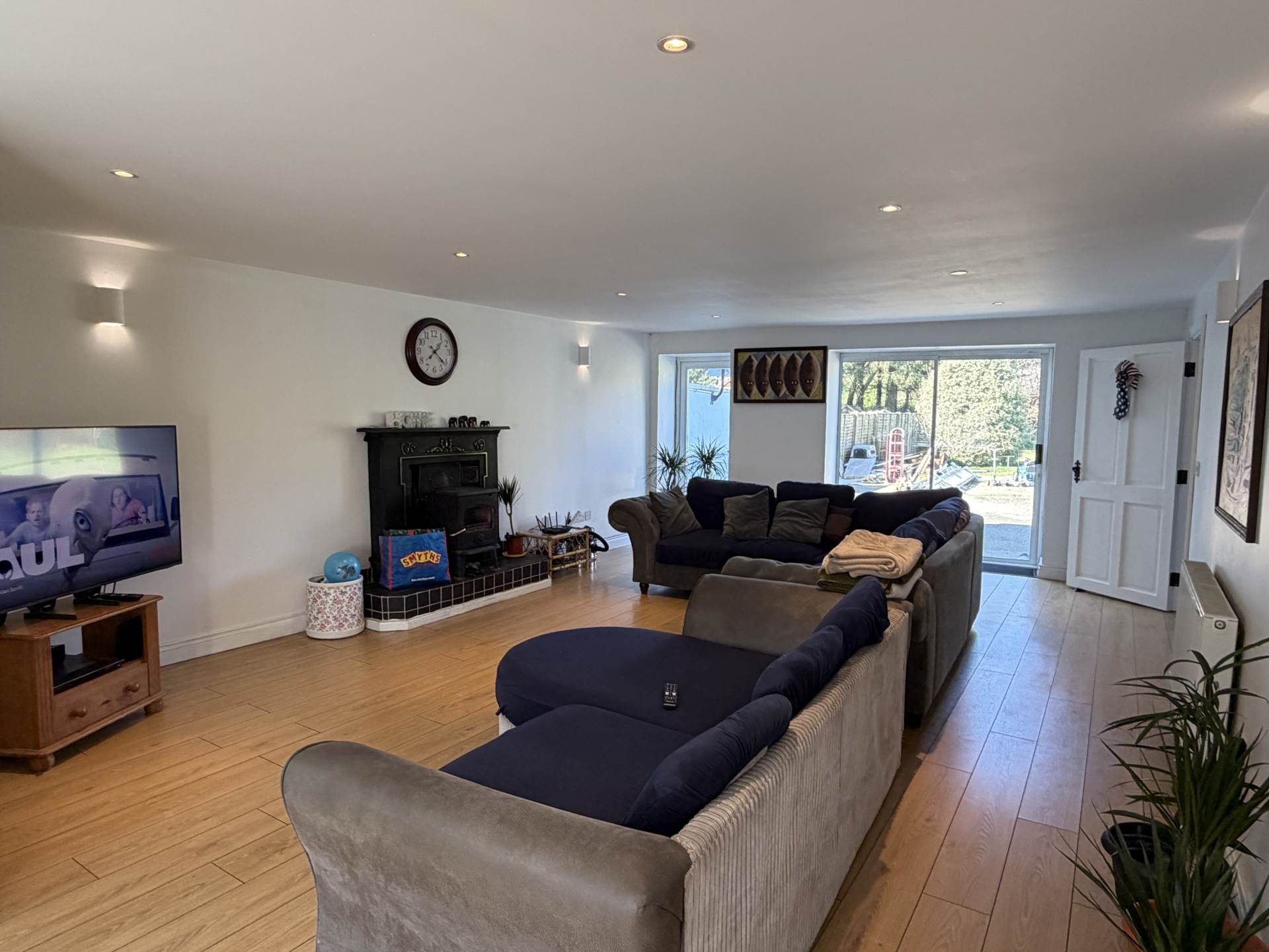 Main Street, Drimoleague, Co. Cork, P47 XR60