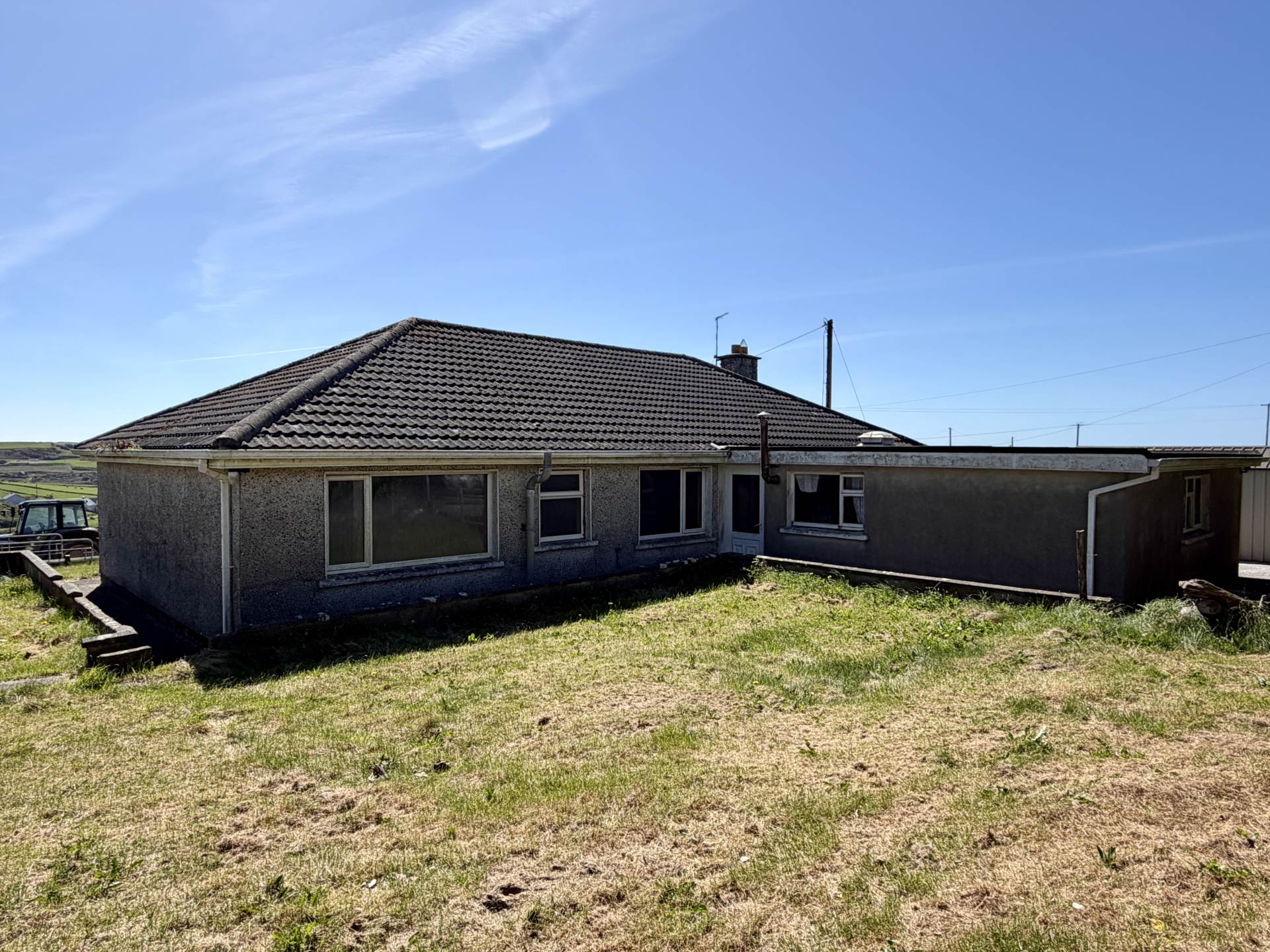 Gahanive, Castlefreke, Near Red Strand, Rosscarbery, Co. Cork P85 V309