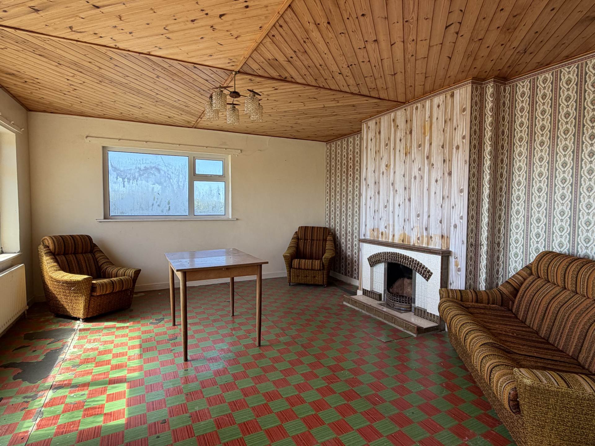 Gahanive, Castlefreke, Near Red Strand, Rosscarbery, Co. Cork P85 V309