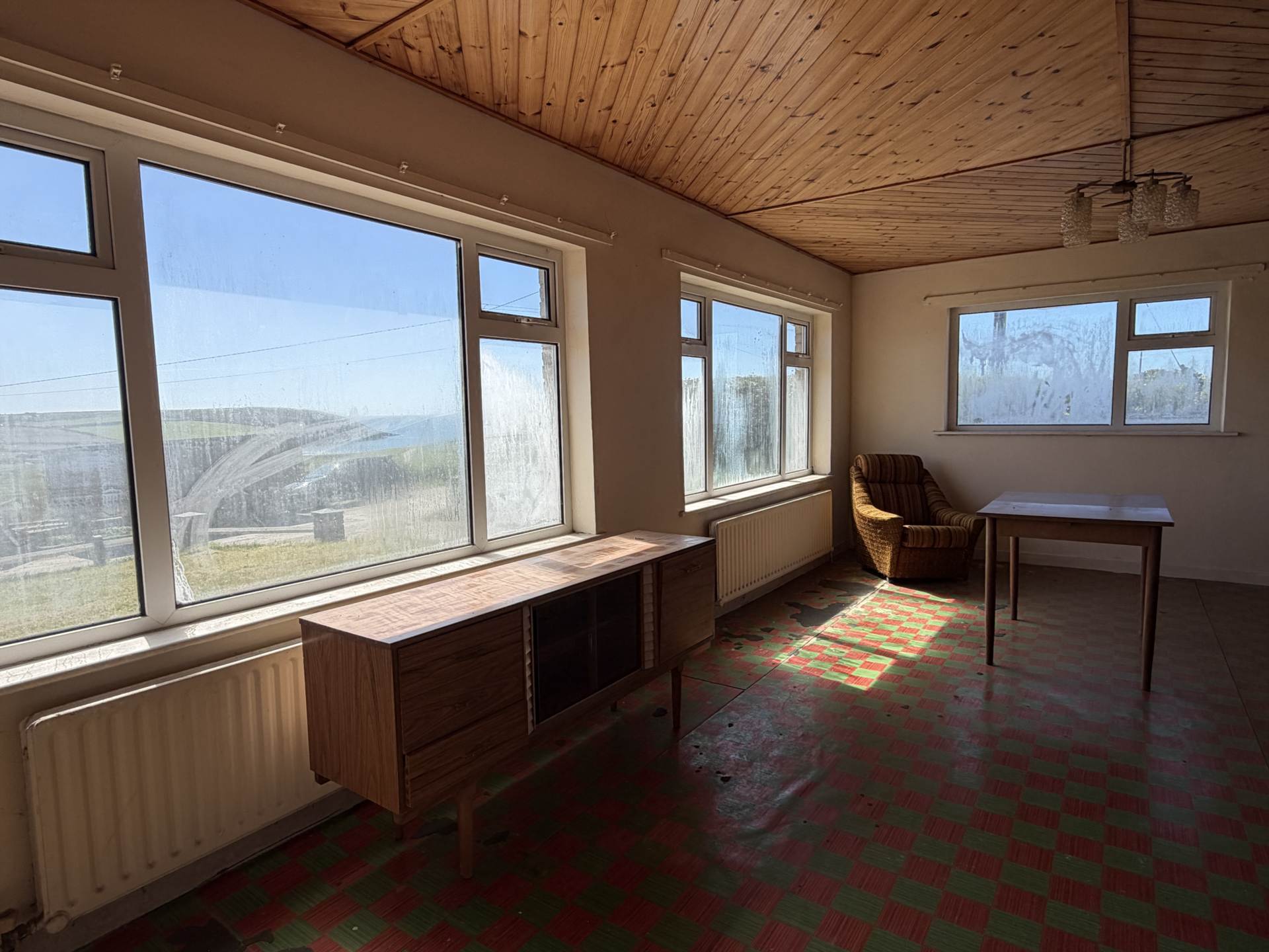 Gahanive, Castlefreke, Near Red Strand, Rosscarbery, Co. Cork P85 V309