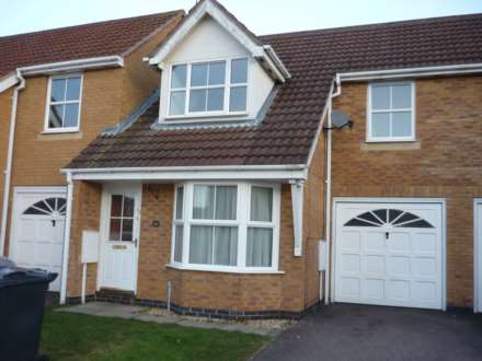 3 Bedroom Terrace, Lordswood Close, Wootton