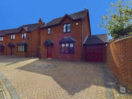 3 Bedroom Detached, Angora Close, Shenley Brook End