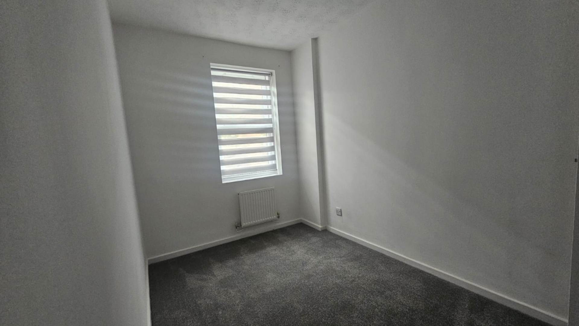 North Row, Milton Keynes, Image 11