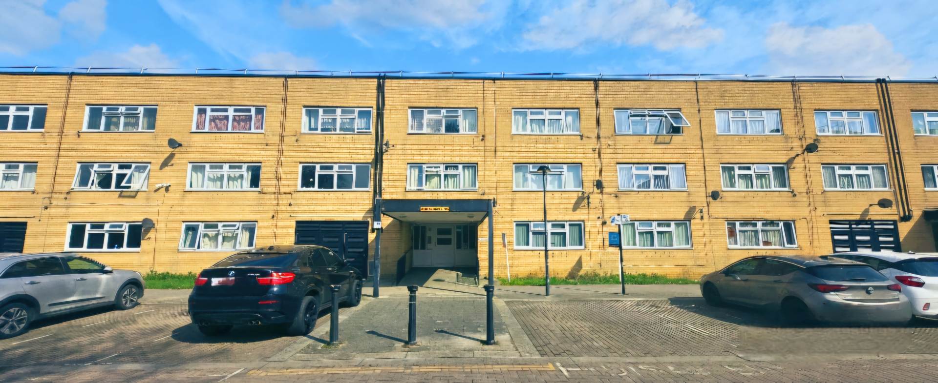 North Ninth Street, Central Milton Keynes, Image 1