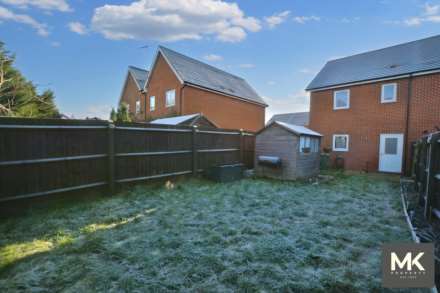 Bowling Green Close, Bletchley, Image 13