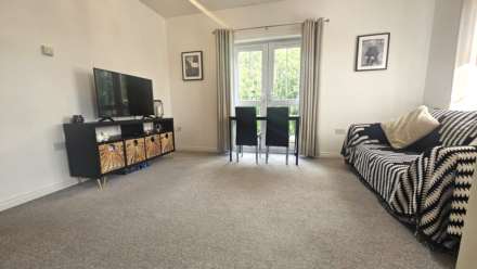 Cable Crescent, Woburn Sands, Image 4
