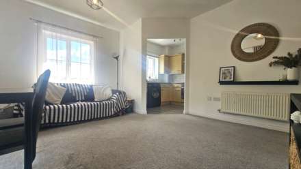 Cable Crescent, Woburn Sands, Image 5