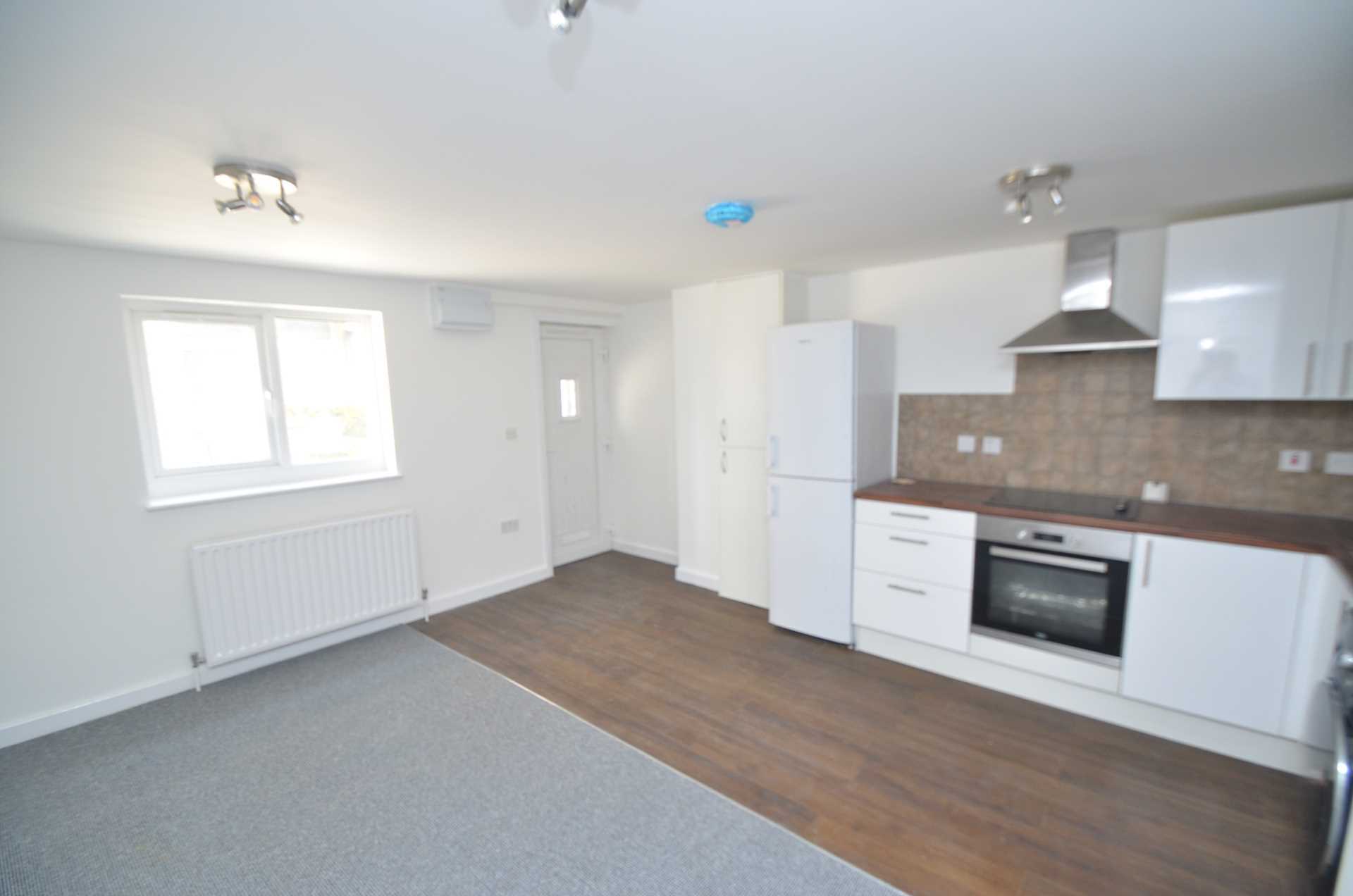 Queensway, Bletchley, Image 3