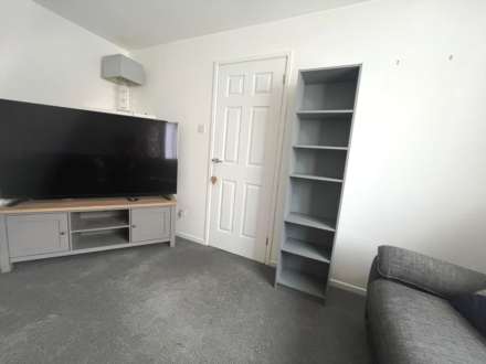 Crowthorp, Northampton, Image 2