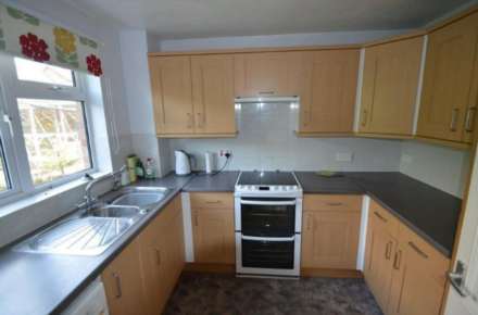 Tower Drive, Neath Hill, Image 7