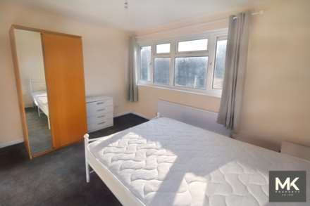Marigold Place, Conniburrow, Image 2