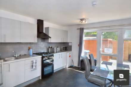 South Ninth Street, Central Milton Keynes, Image 5