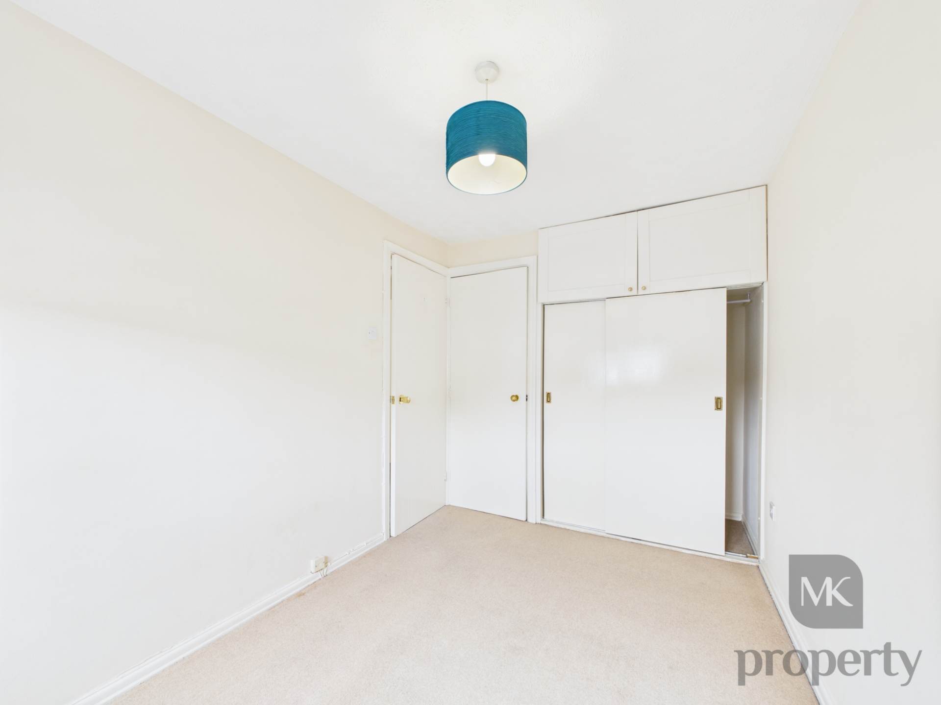 Gardiner Court, Blue Bridge, Image 8