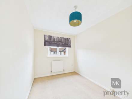 Gardiner Court, Blue Bridge, Image 7