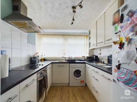 Sunningdale Way, Bletchley, Image 2