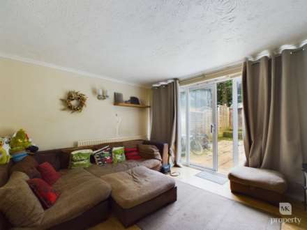 Sunningdale Way, Bletchley, Image 5