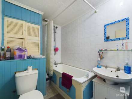 Sunningdale Way, Bletchley, Image 8