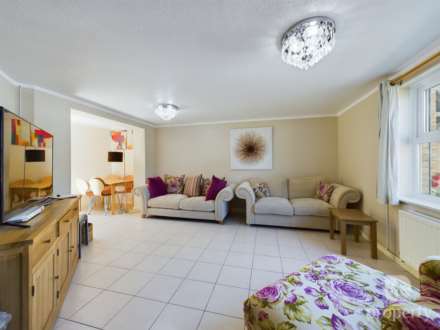Rhodes Place, Oldbrook, Image 2