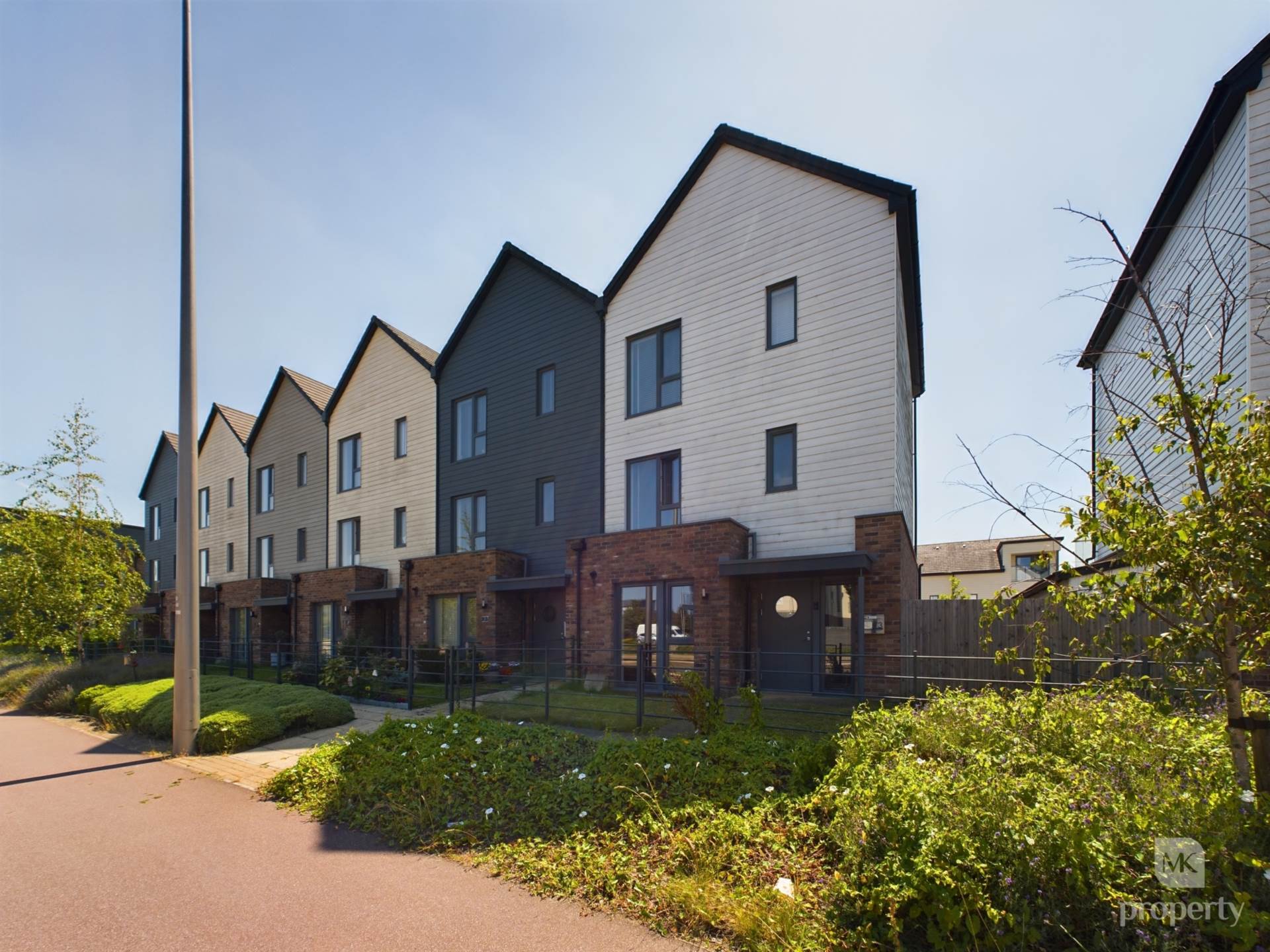 Countess Way, Broughton, Milton Keynes, Image 1