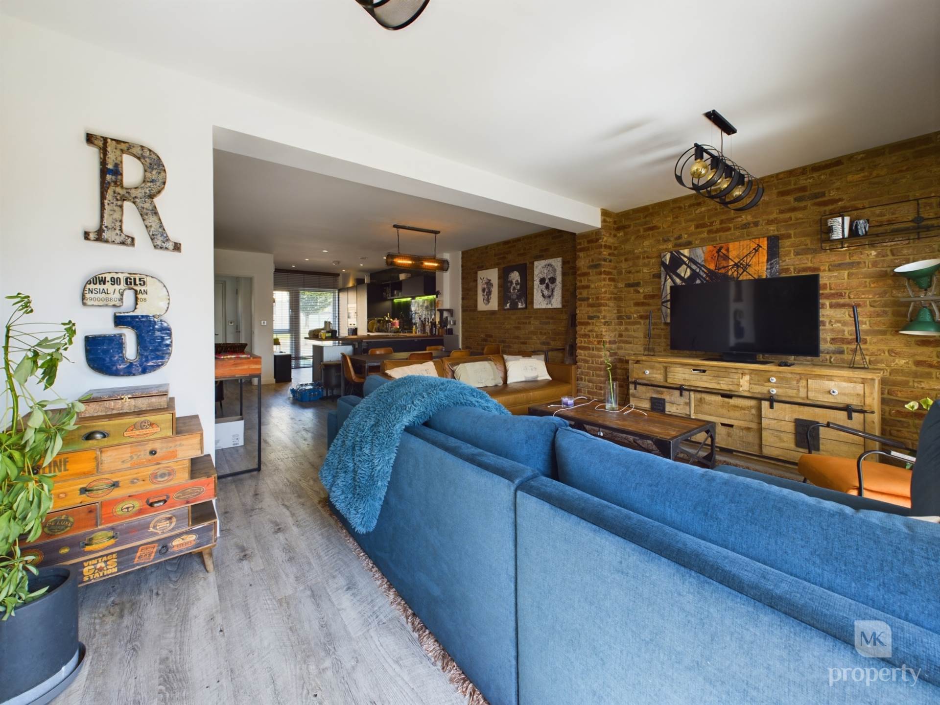 Countess Way, Broughton, Milton Keynes, Image 6