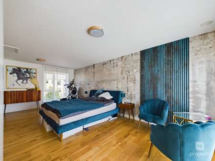 Countess Way, Broughton, Milton Keynes, Image 10