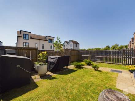 Countess Way, Broughton, Milton Keynes, Image 19