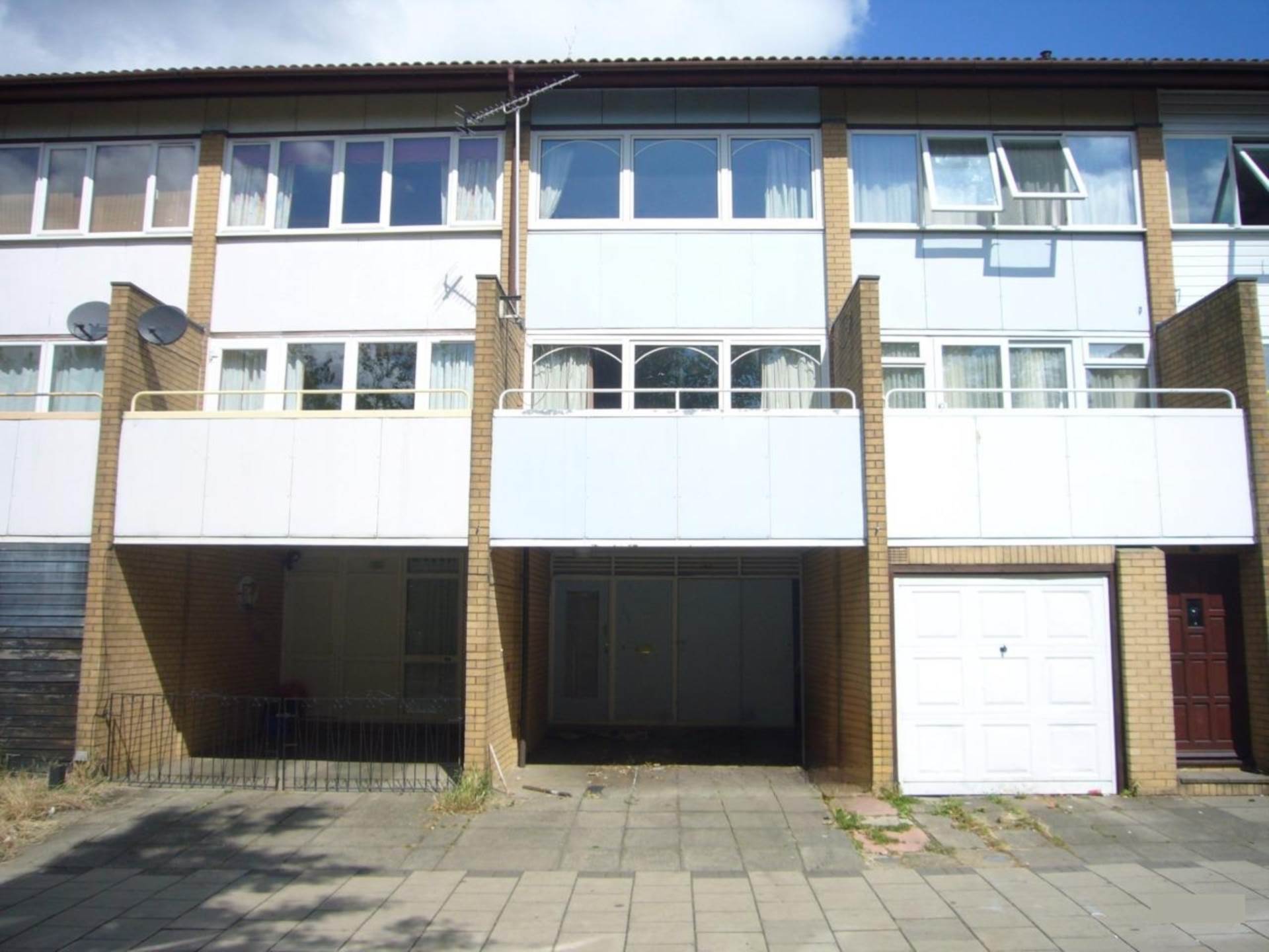 Fishermead Boulevard, Fishermead, Image 1