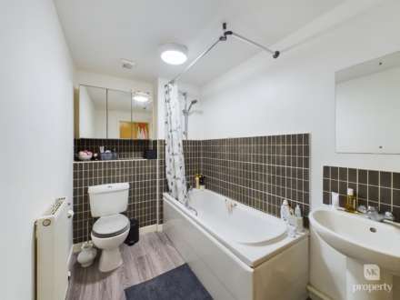 Redgrave Drive, Milton Keynes, Image 9
