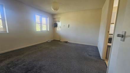 Fortuna Court, Milton Keynes, Image 5