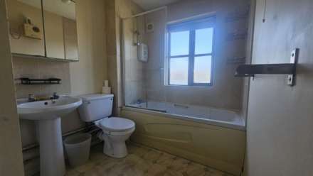 Fortuna Court, Milton Keynes, Image 8