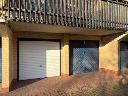 Boycott Avenue, Oldbrook, Image 13