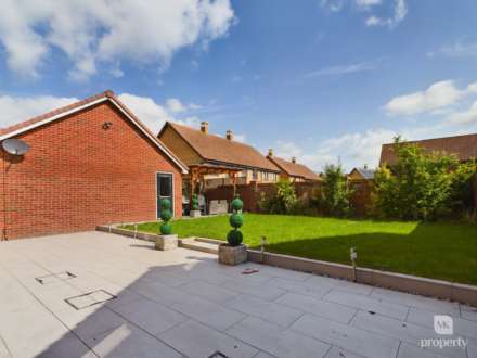 Berrichon Crescent, Whitehouse, Image 19