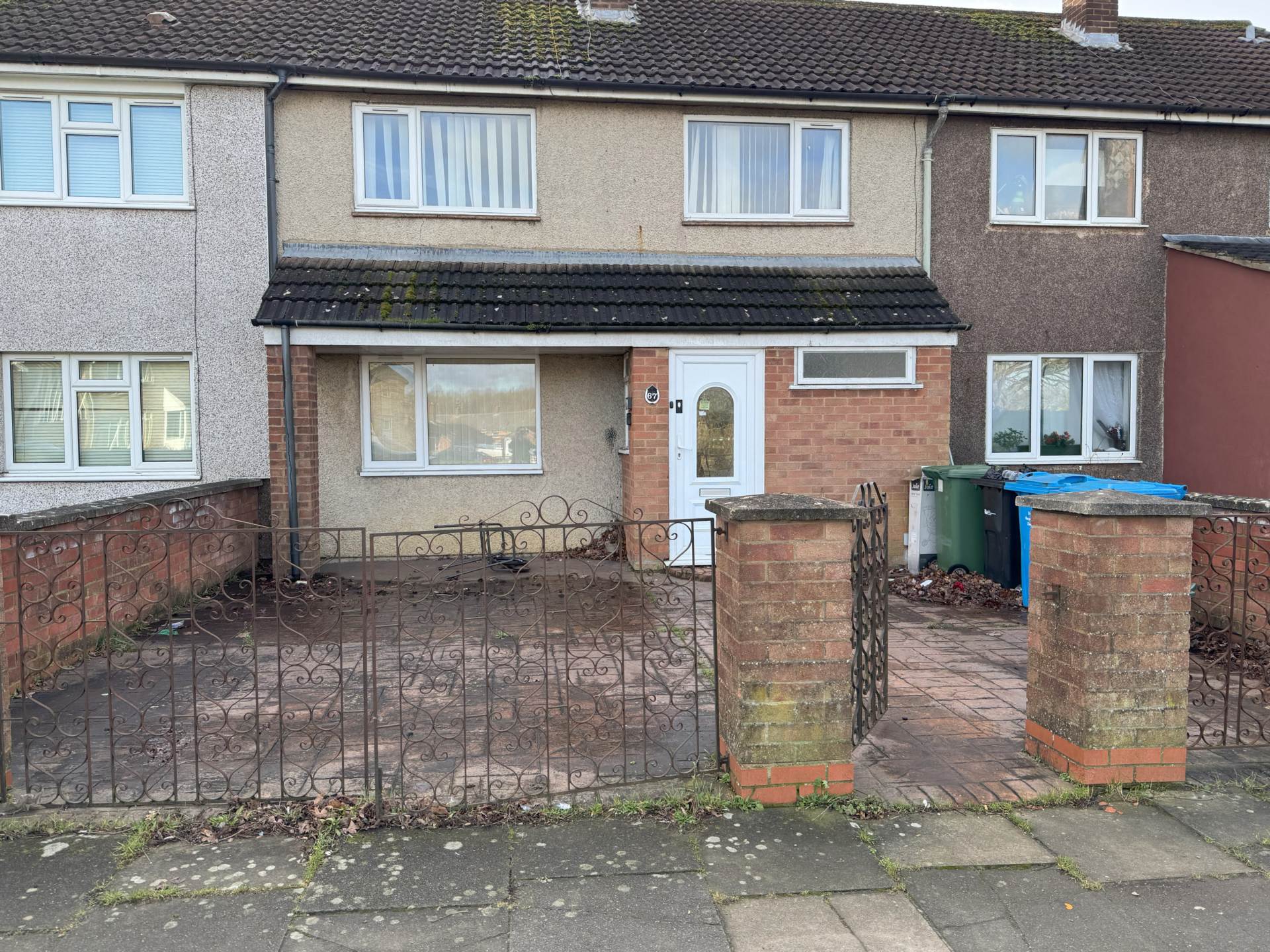 Beanfield Avenue, Little Oakley, Image 1