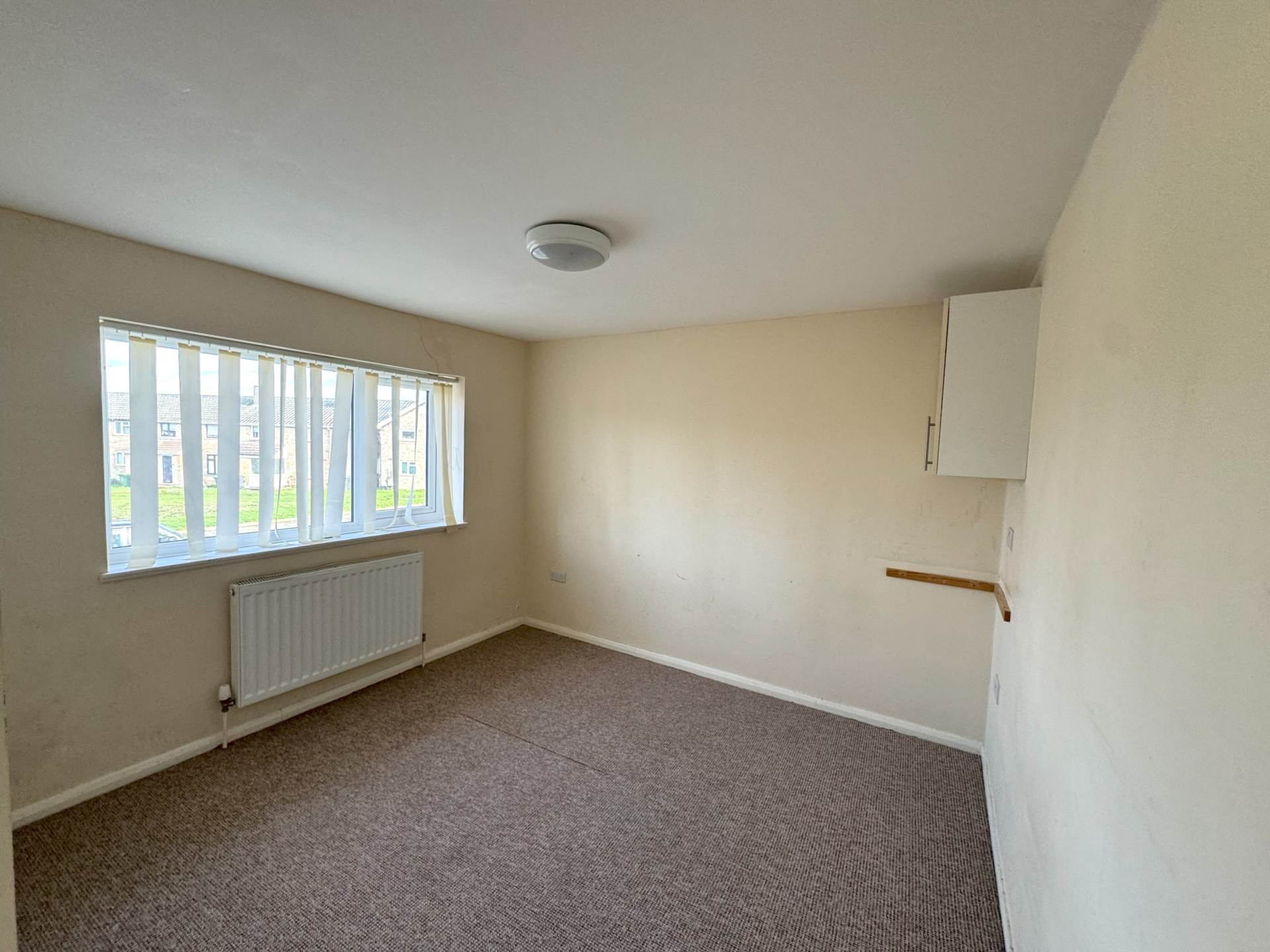 Beanfield Avenue, Little Oakley, Image 9