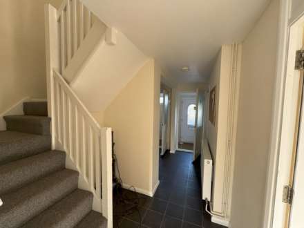 Beanfield Avenue, Little Oakley, Image 3
