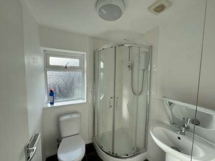 Beanfield Avenue, Little Oakley, Image 6