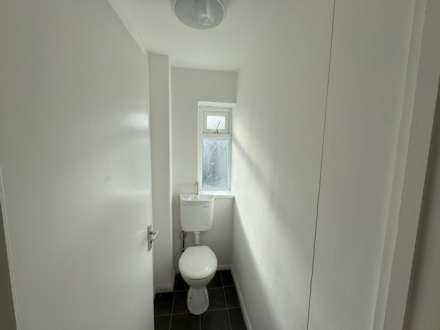 Beanfield Avenue, Little Oakley, Image 7