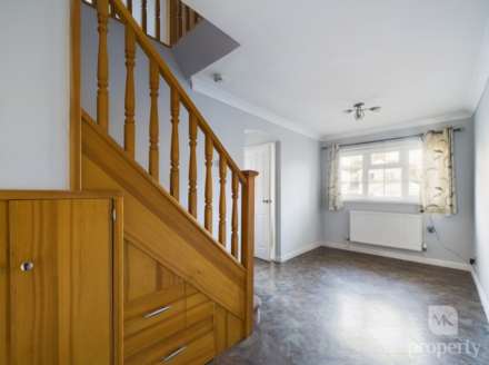 London Road, Loughton, Image 2